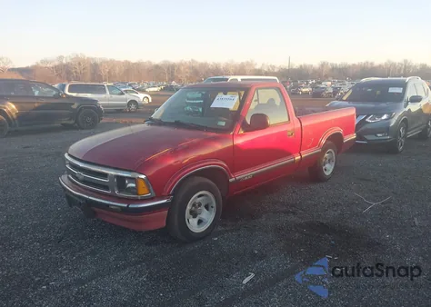 1996 Chevrolet S Truck S10 z USA, uszkodzony, nr VIN 1GCCS1446TK239393